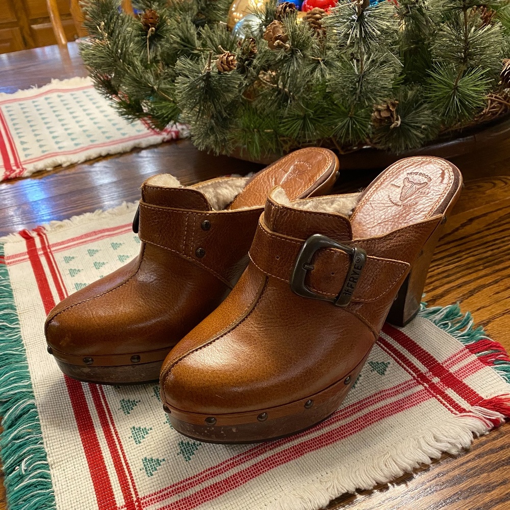 COPY - Frye Rich Tan Leather Mules/Clogs, Size 8B